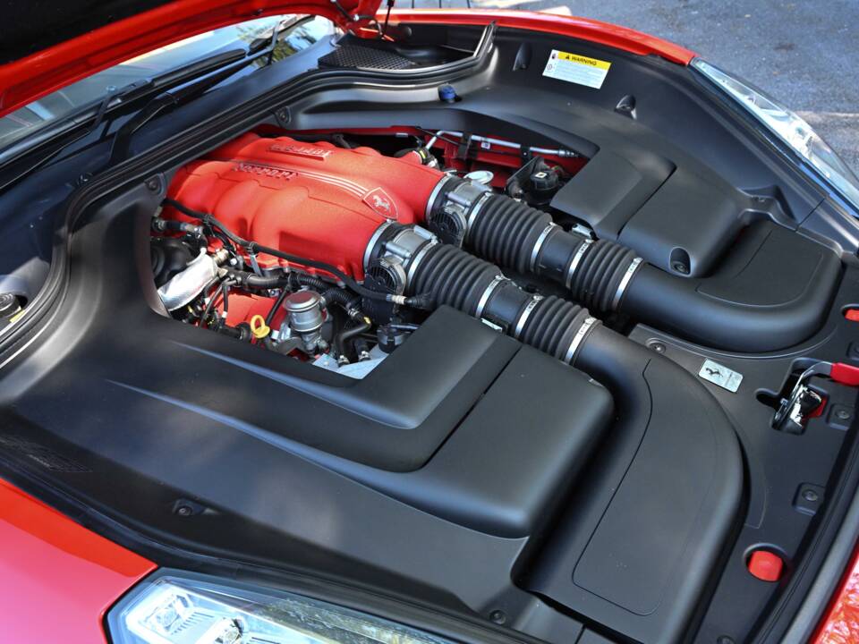 Afbeelding 5/50 van Ferrari California (2011)