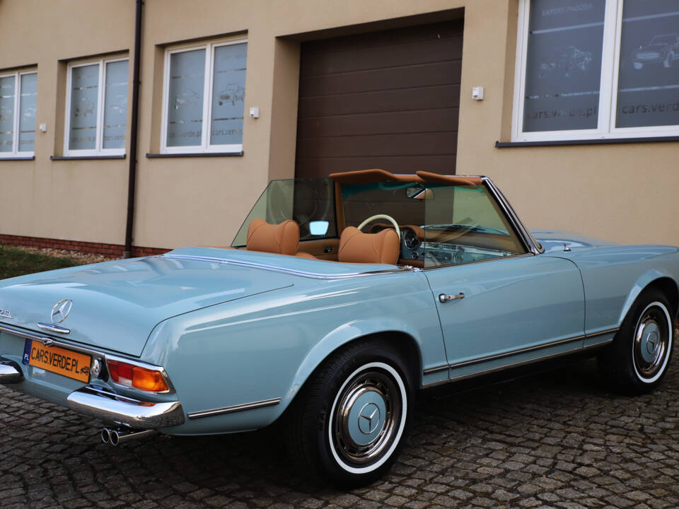 Afbeelding 12/40 van Mercedes-Benz 280 SL (1970)