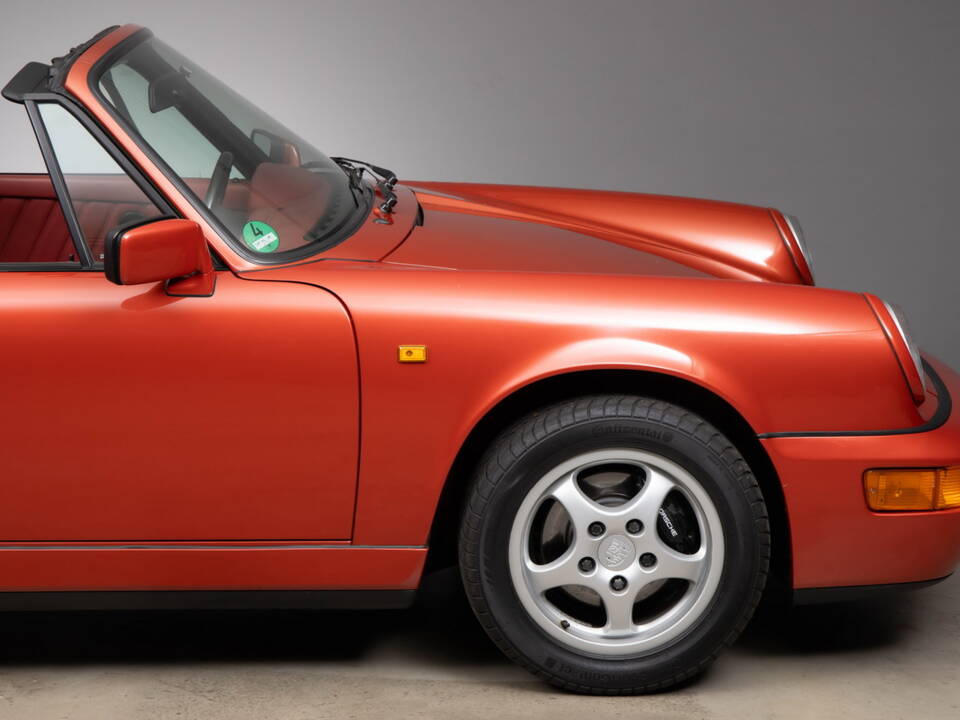 Image 13/34 of Porsche 911 Carrera 4 (1991)