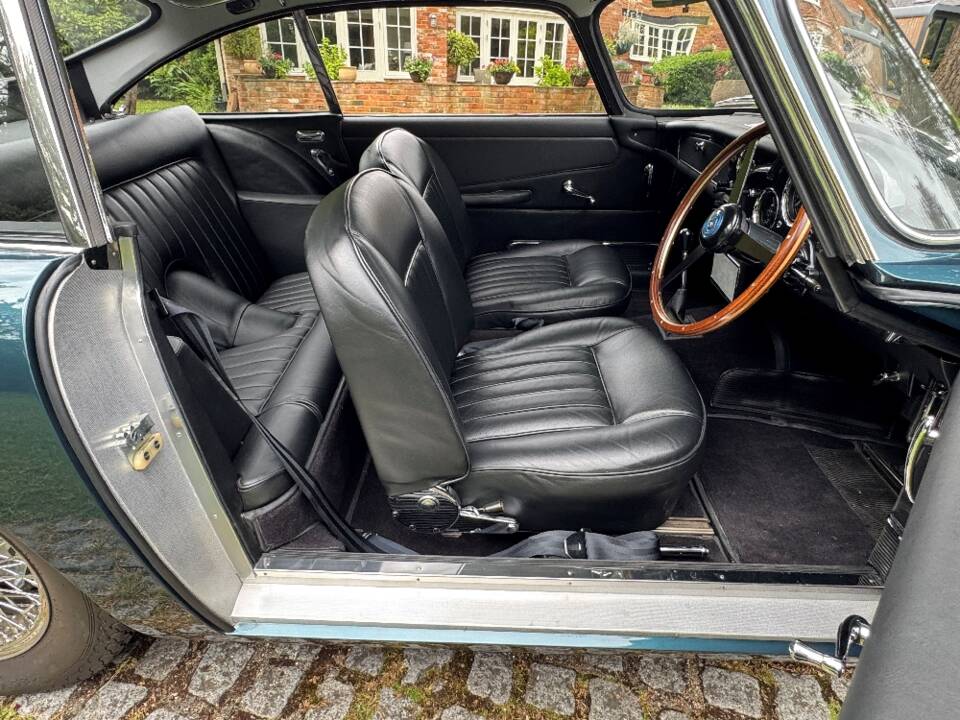 Image 24/30 de Aston Martin DB 4 (1959)