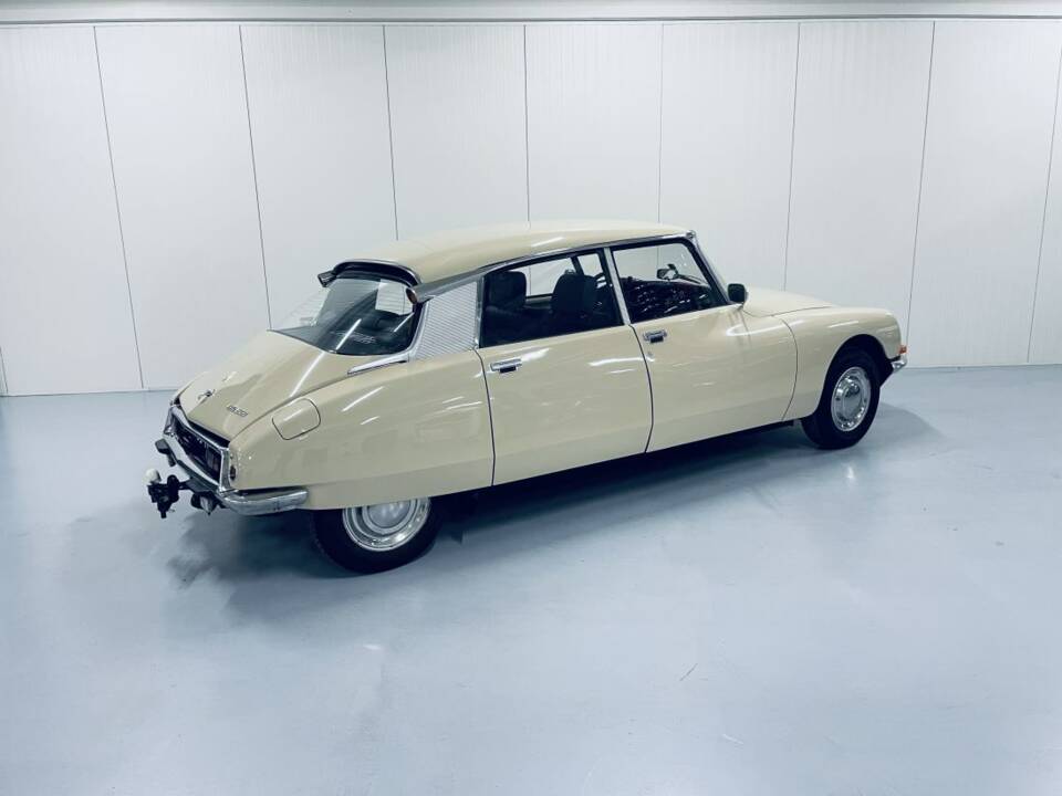 Image 5/10 de Citroën DS 20 (1973)