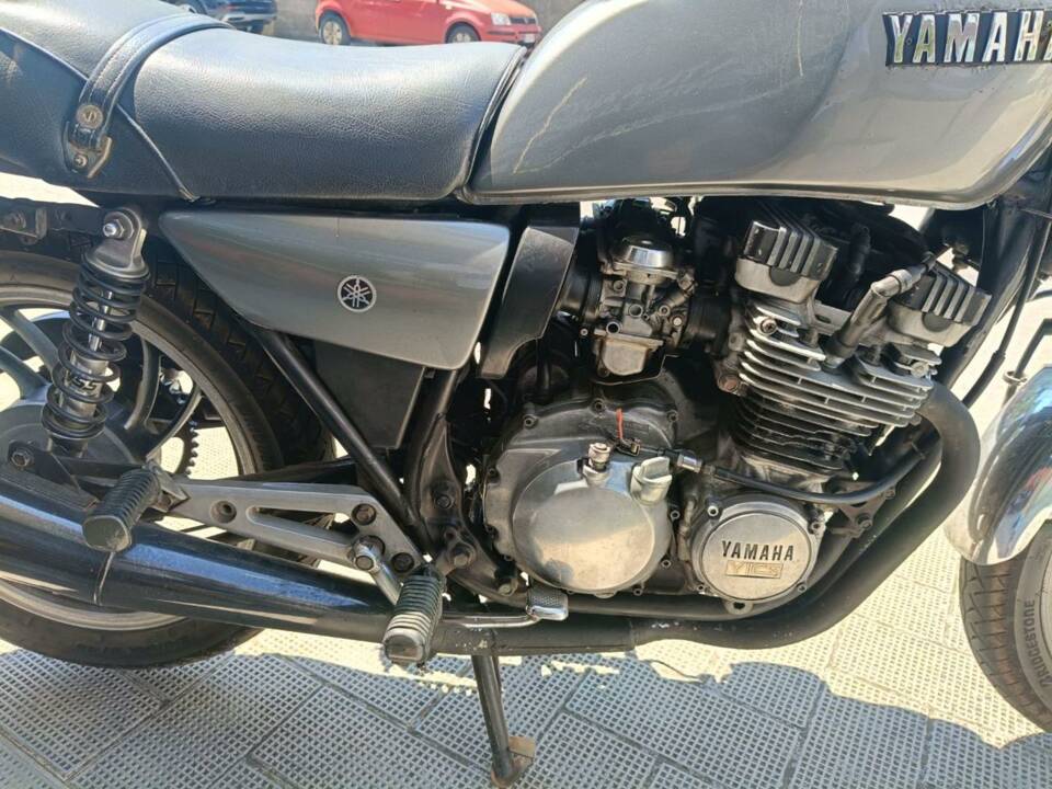 Image 26/37 of Yamaha XZ 550 (1985)