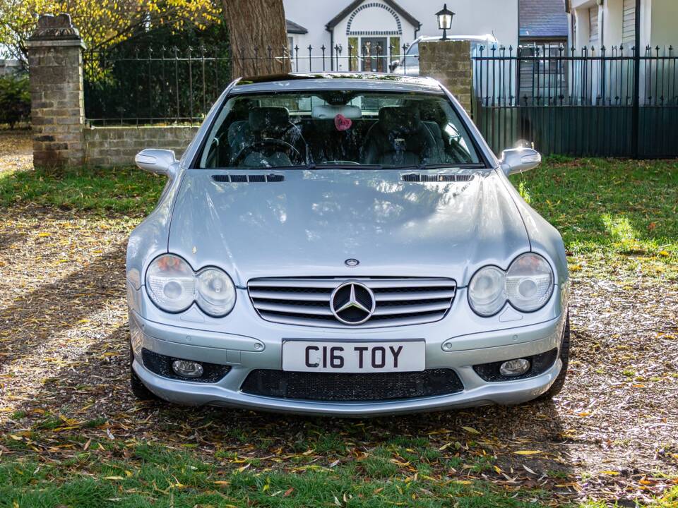 Image 6/45 of Mercedes-Benz SL 55 AMG (2004)