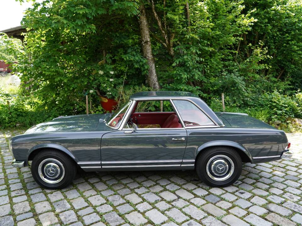 Imagen 3/17 de Mercedes-Benz 230 SL (1964)