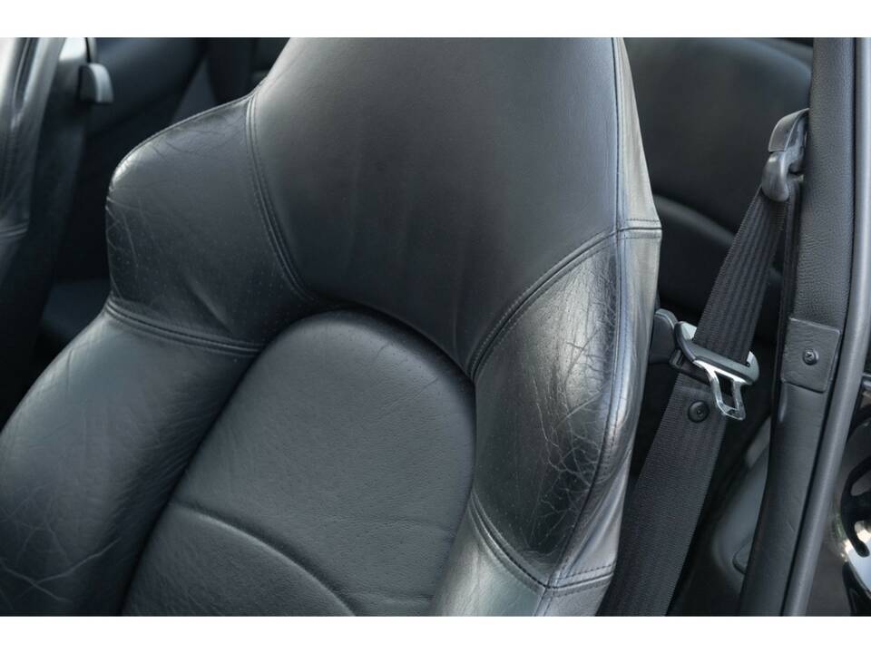 Imagen 24/29 de Porsche 911 Carrera S (1997)