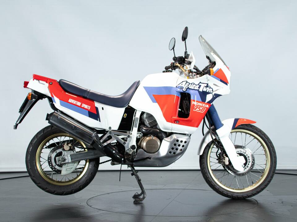 Bild 4/50 von Honda DUMMY (1992)