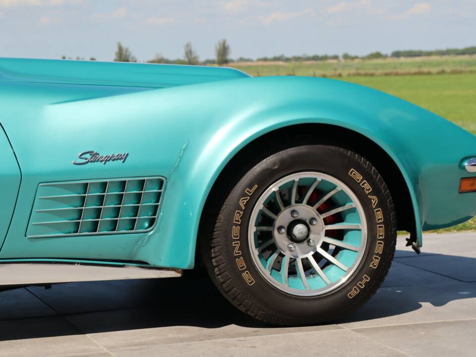 Image 12/50 of Chevrolet Corvette Stingray (1972)