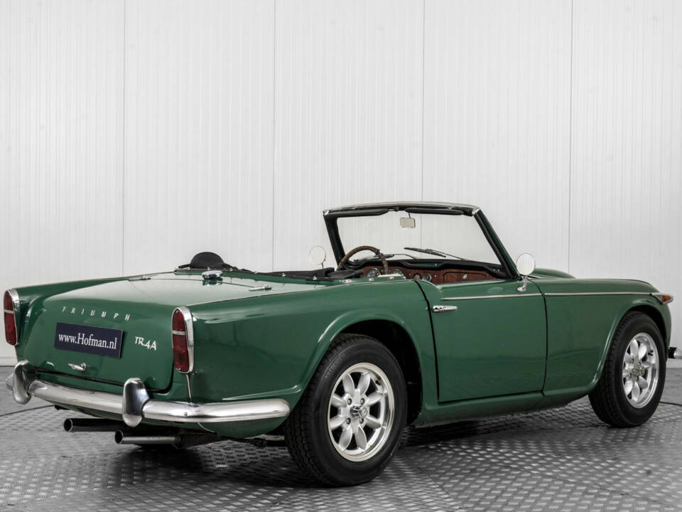 Bild 2/50 von Triumph TR 4A (1966)
