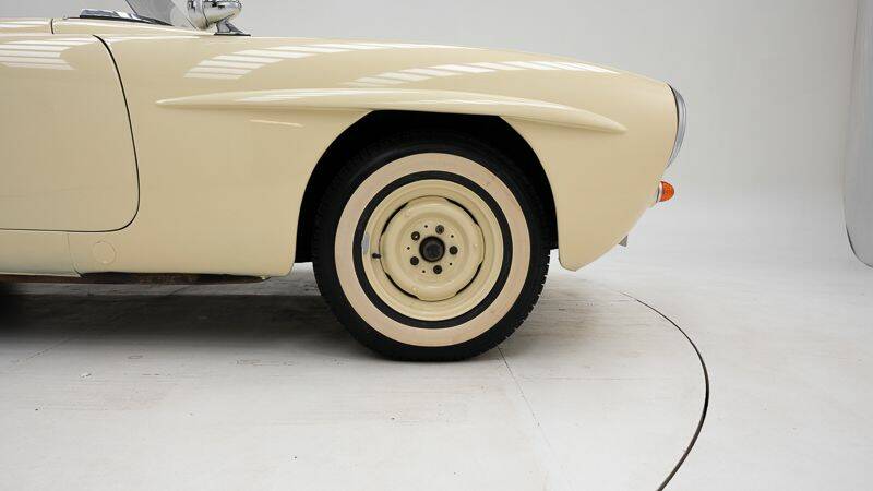 Image 10/15 of Mercedes-Benz 190 SL (1962)