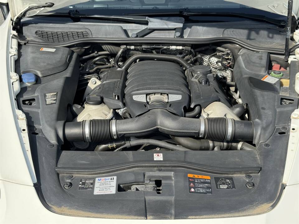 Bild 59/61 von Porsche Cayenne S (2010)