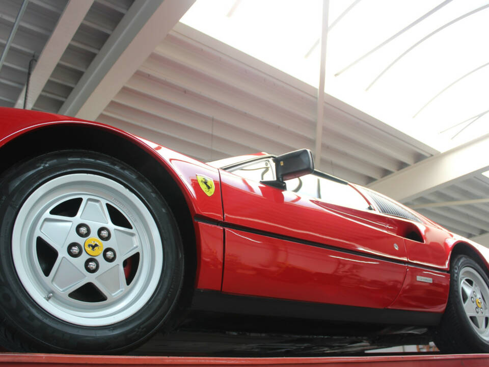 Bild 8/50 von Ferrari 328 GTS (1989)