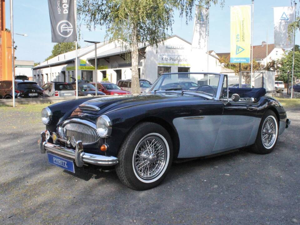 Image 1/22 of Austin-Healey 3000 Mk II (BJ7) (1963)