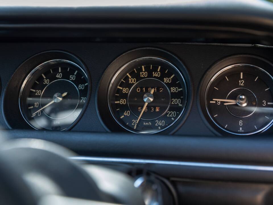 Immagine 46/50 di BMW 3.0 CSi (1977)