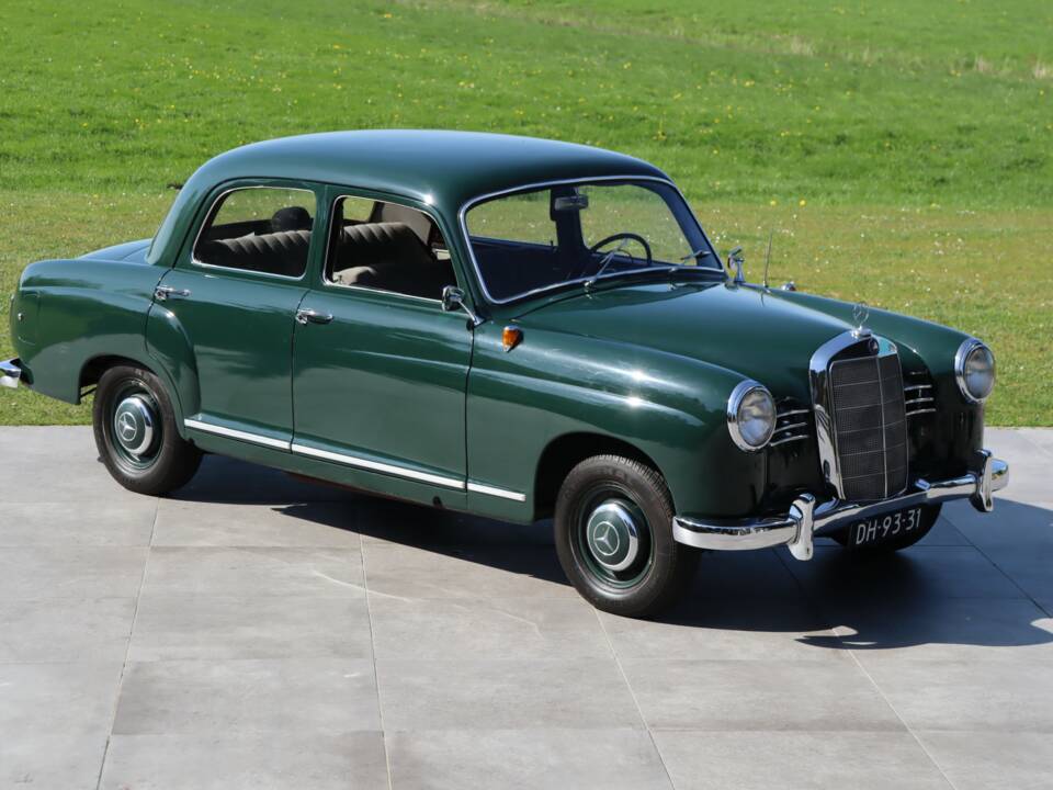 Image 1/50 of Mercedes-Benz 180 D (1958)