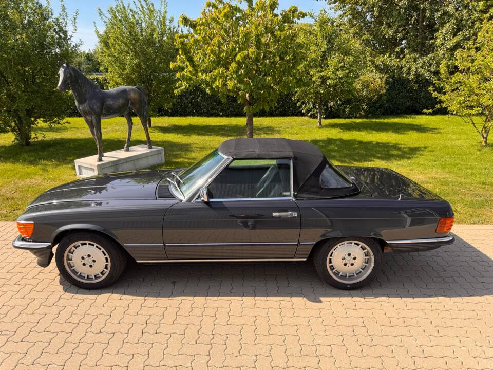 Imagen 77/93 de Mercedes-Benz 300 SL (1988)