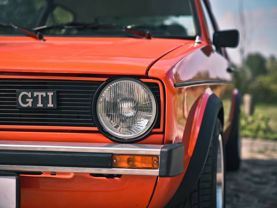 Bild 8/49 von Volkswagen Golf I GTI 1.6 (1979)