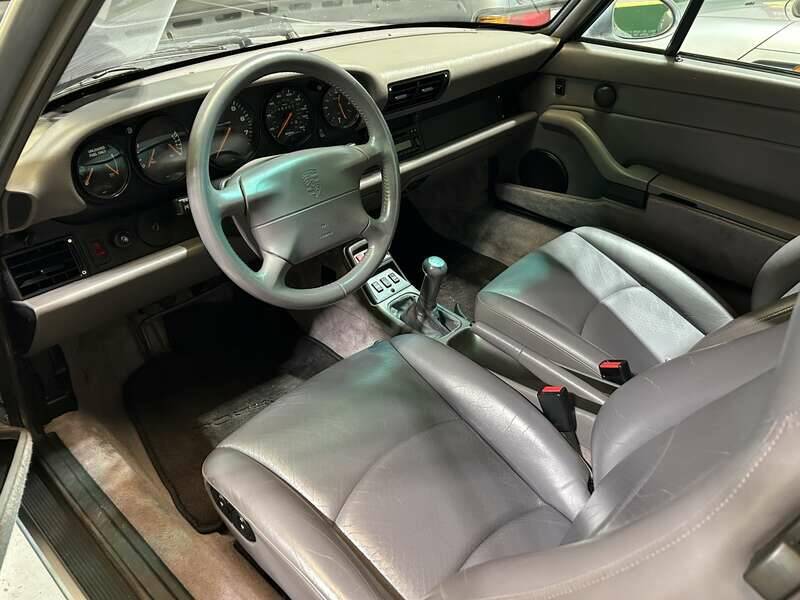 Afbeelding 2/8 van Porsche 911 Carrera 4 (1995)