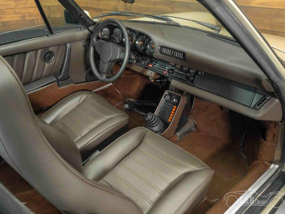 Image 8/19 of Porsche 911 SC 3.0 (1983)
