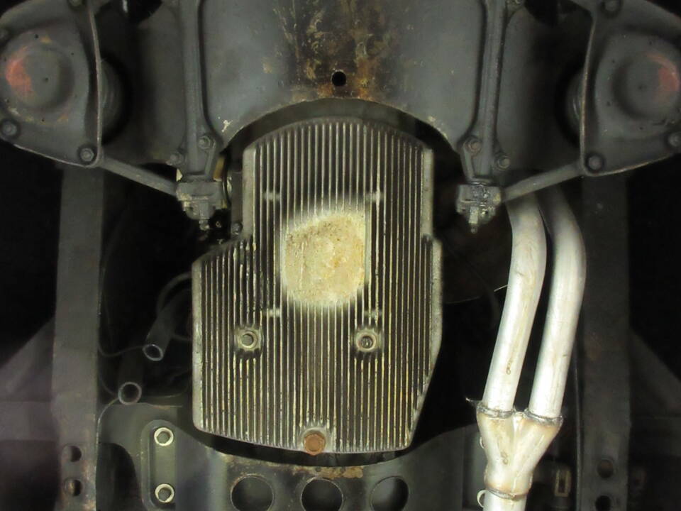 Image 38/40 of Alfa Romeo 2600 Spider (1966)