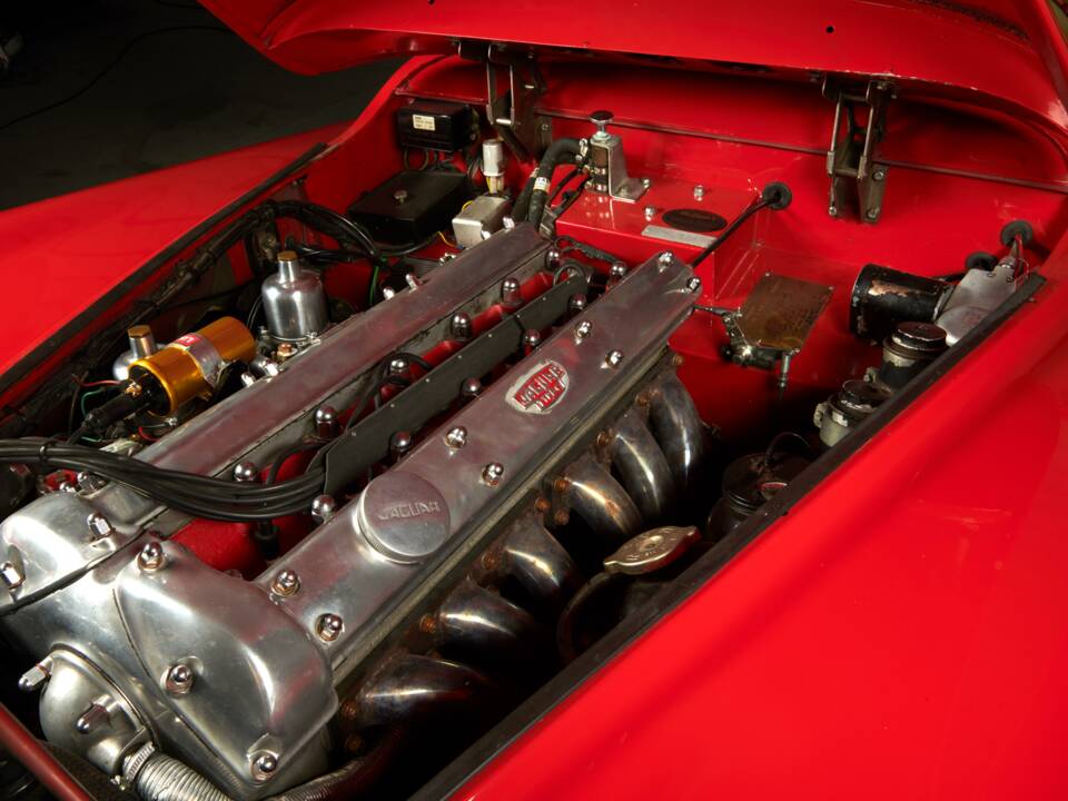 Immagine 11/11 di Jaguar XK 140 SE DHC (1957)