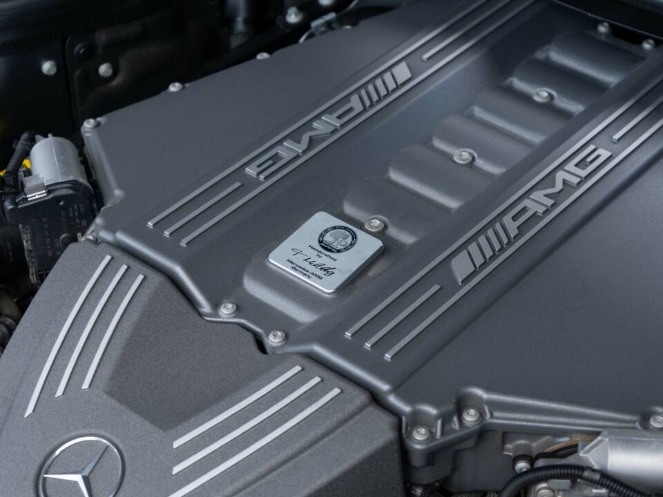 Image 21/21 of Mercedes-Benz SLS AMG Roadster (2012)