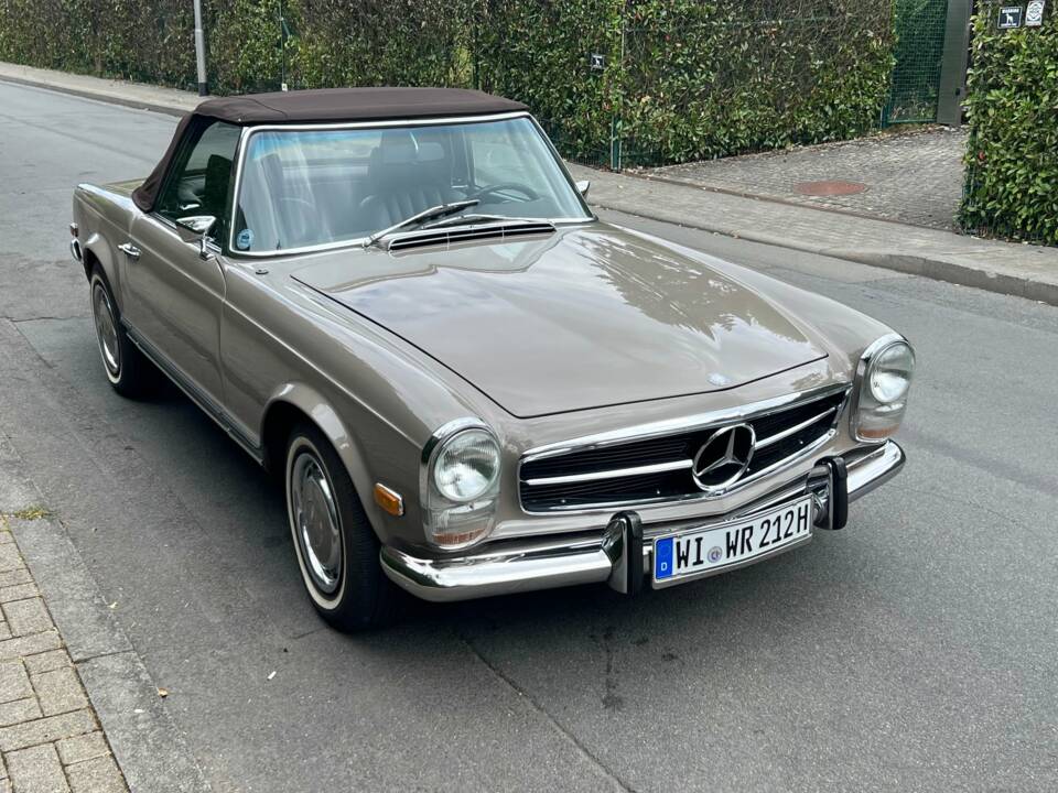 Image 9/99 de Mercedes-Benz 280 SL (1971)