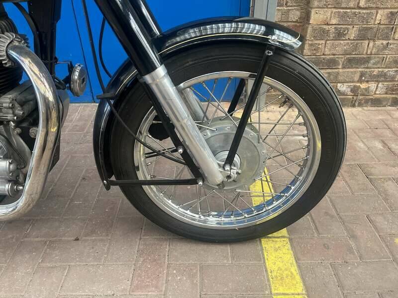 Immagine 16/17 di Royal Enfield DUMMY (2004)