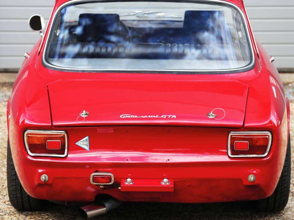 Immagine 32/48 di Alfa Romeo Giulia 1750 GT Am (1970)