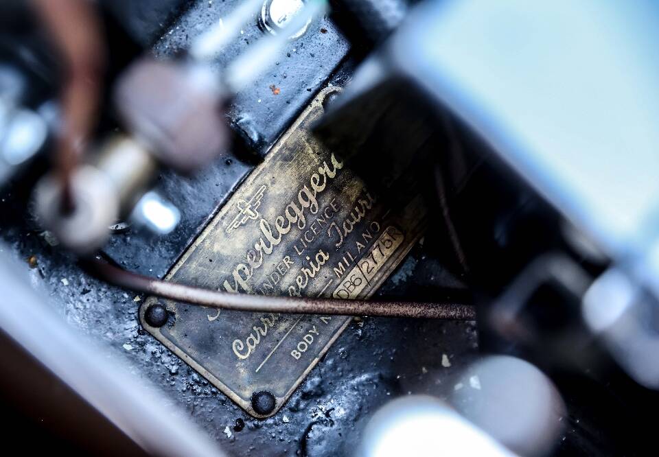 Bild 26/30 von Aston Martin DB 6 Vantage (1966)