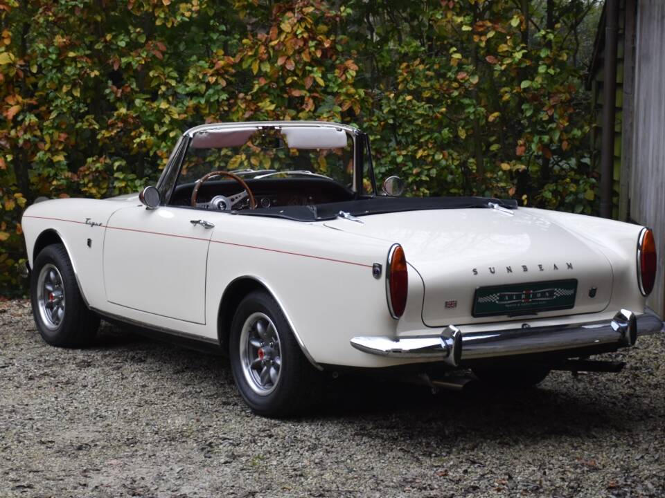 Image 5/42 de Sunbeam Tiger Mk I (1966)