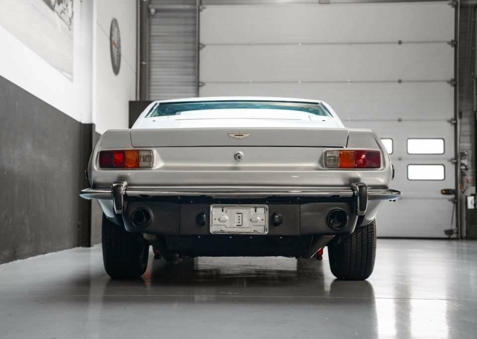 Bild 34/50 von Aston Martin V8 (1978)