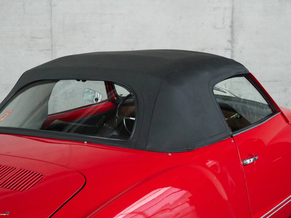 Image 45/50 of Volkswagen Karmann Ghia 1500 (1971)