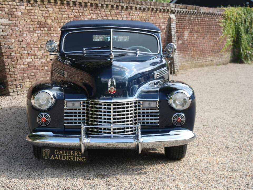 Image 12/50 de Cadillac 62 Convertible (1941)