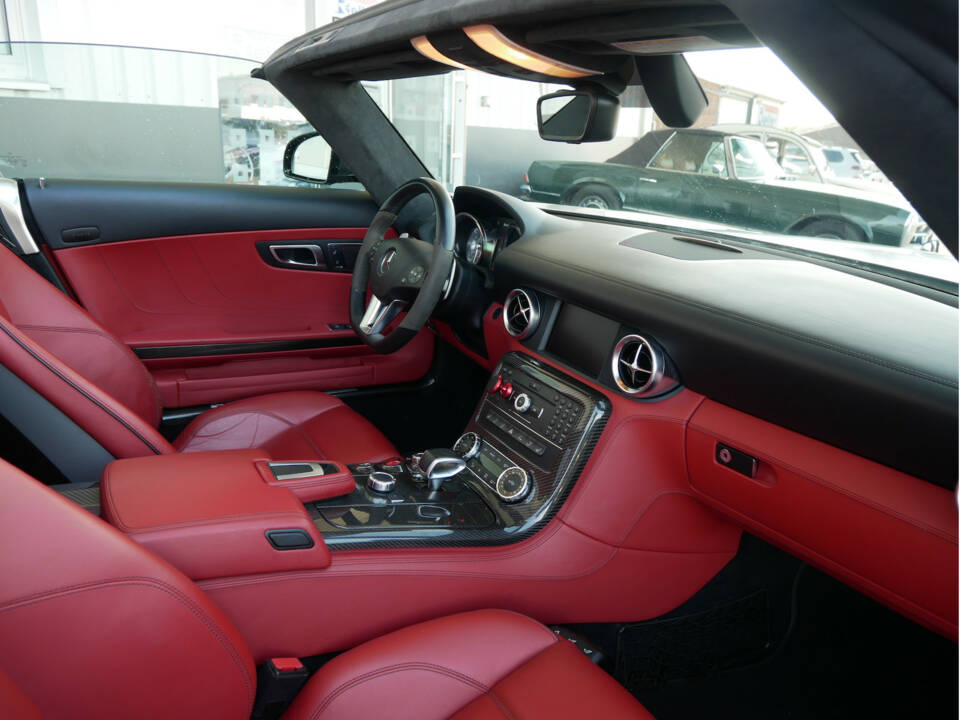 Bild 11/30 von Mercedes-Benz SLS AMG Roadster (2012)