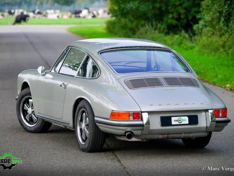 Image 49/57 of Porsche 911 2.0 (1968)