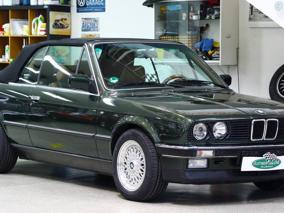 Image 3/34 of BMW 325i (1987)