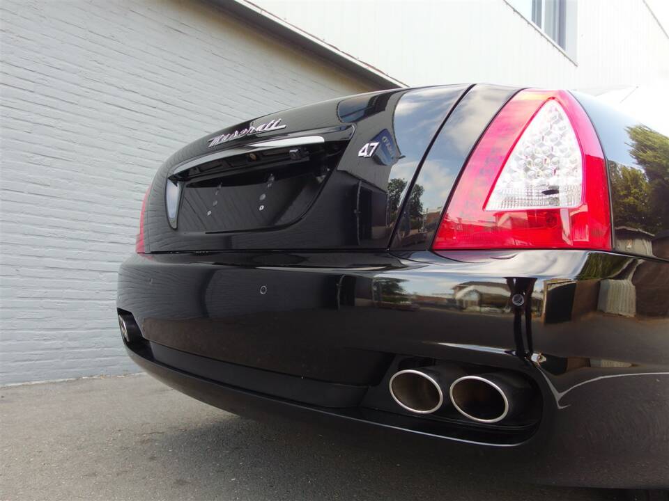 Bild 18/98 von Maserati Quattroporte S 4.7 (2010)
