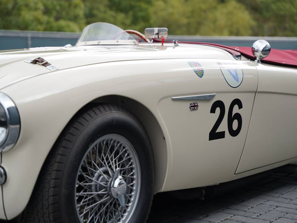 Image 48/50 of Austin-Healey 100&#x2F;6 (BN6) (1958)