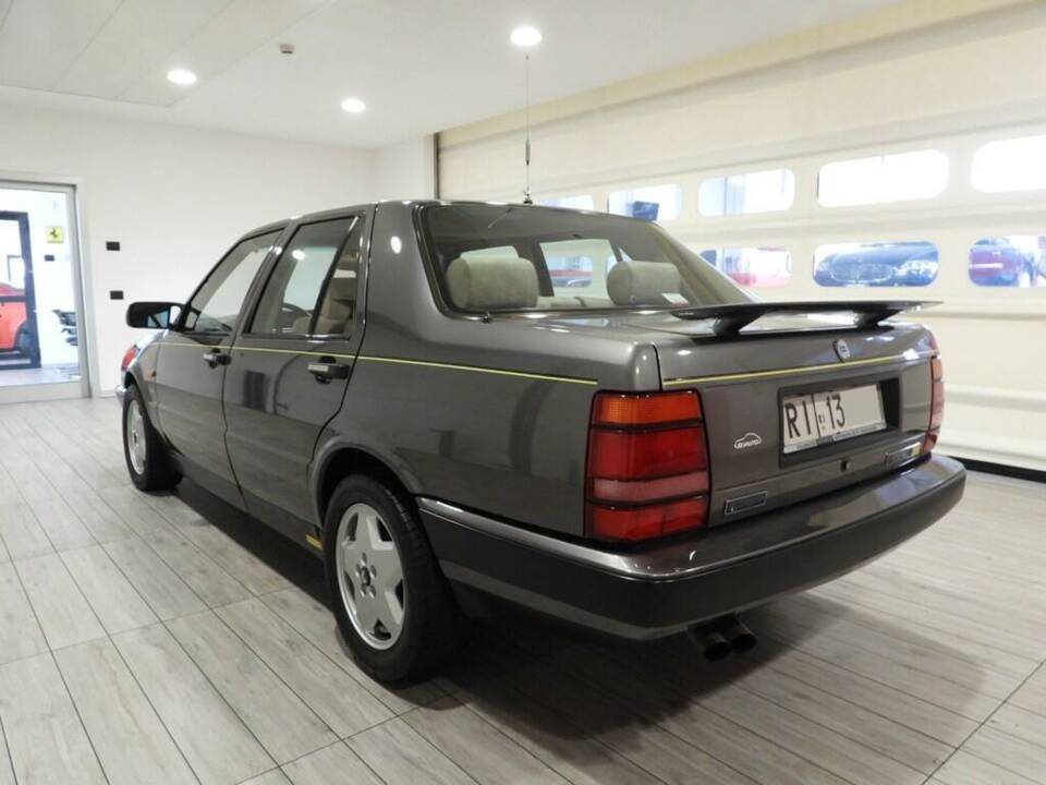 Bild 3/10 von Lancia Thema 8.32 (1987)