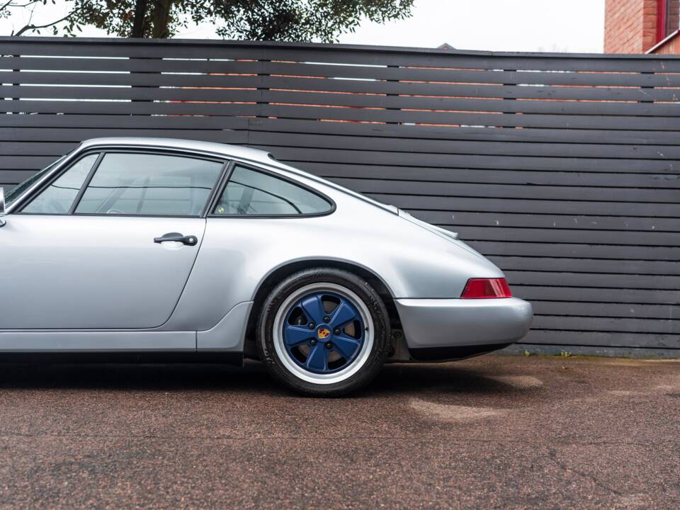 Afbeelding 8/61 van Porsche 911 Carrera 4 (1990)