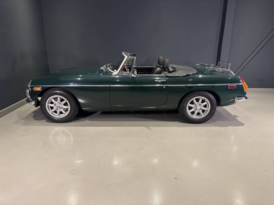 Afbeelding 9/30 van MG MGB (1973)