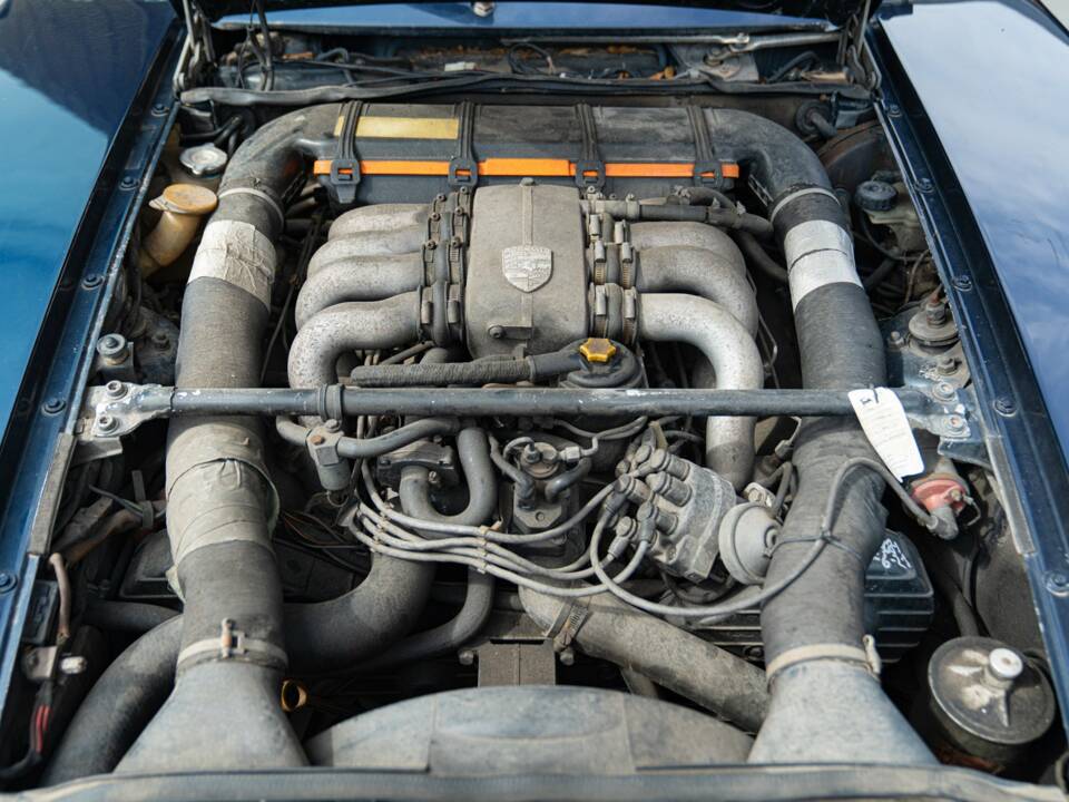 Image 33/34 of Porsche 928 (1981)