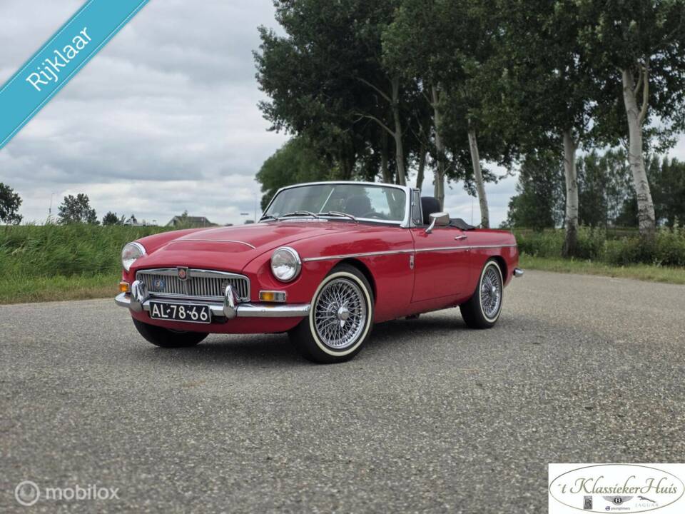 Image 1/44 of MG MGC (1969)