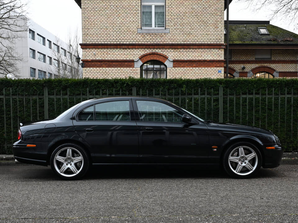 Afbeelding 5/29 van Jaguar S-Type 4.2 V8 R (2002)