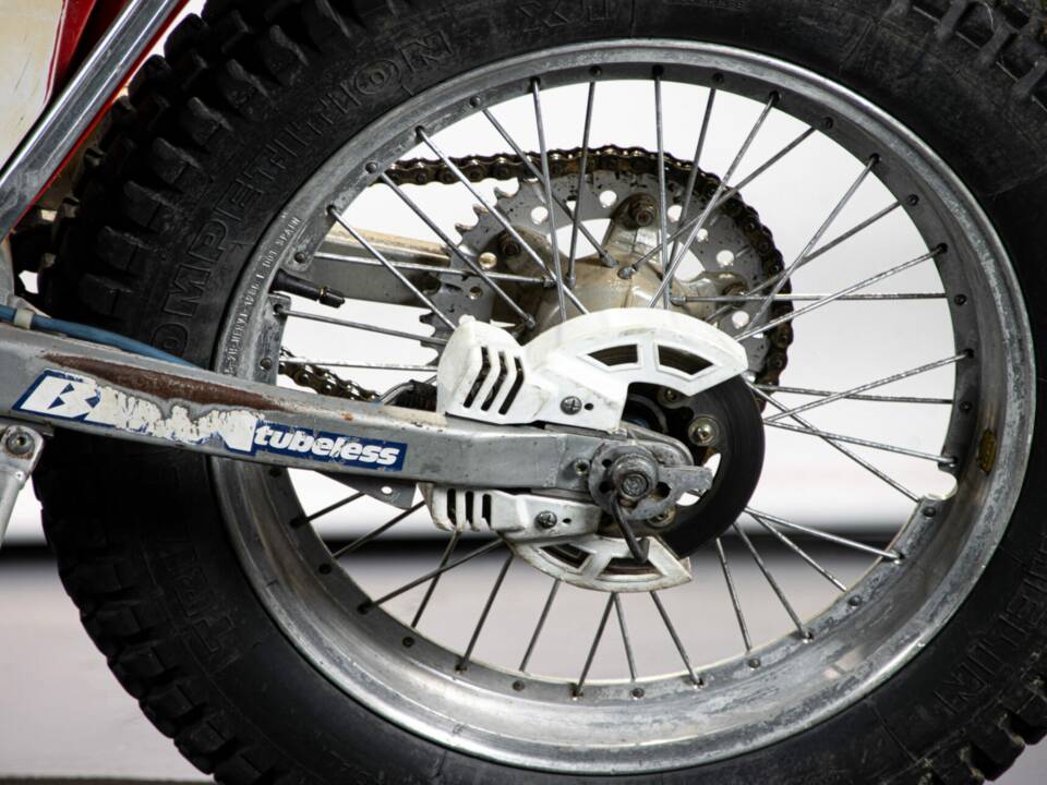 Image 11/40 of Beta TR34 (1990)