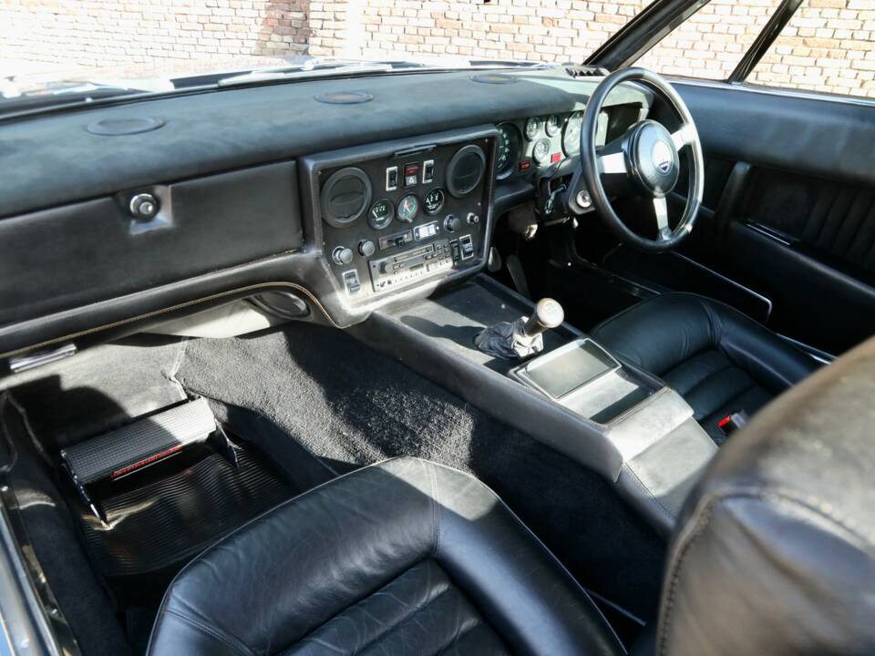 Image 44/50 of Maserati Khamsin (1976)