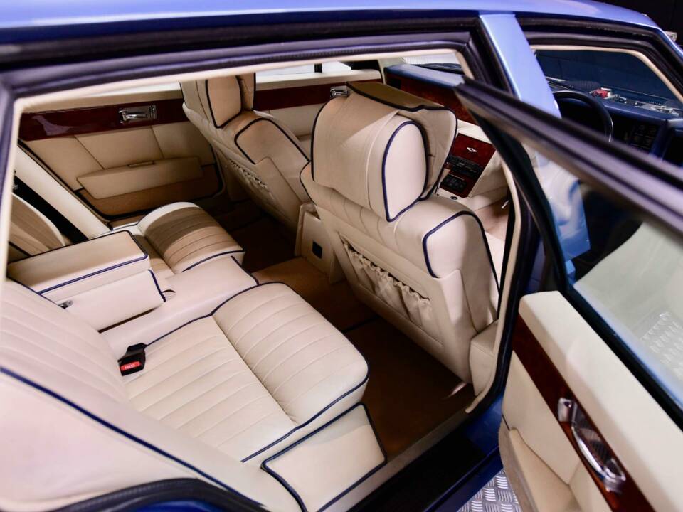 Imagen 43/50 de Aston Martin Lagonda (1989)