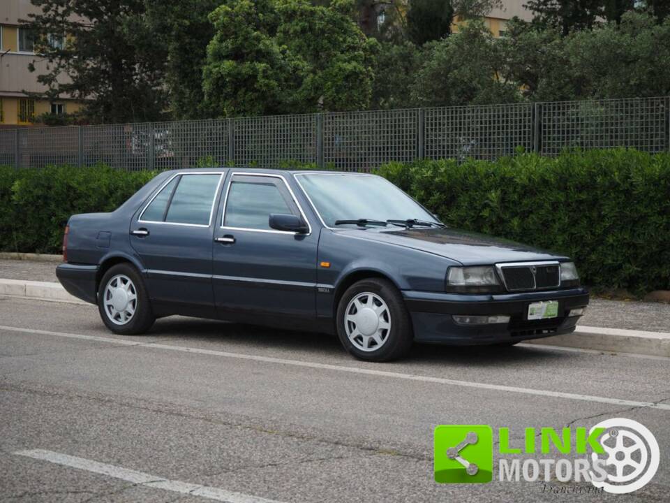 Bild 7/10 von Lancia Thema I.E. Turbo 16V (1990)