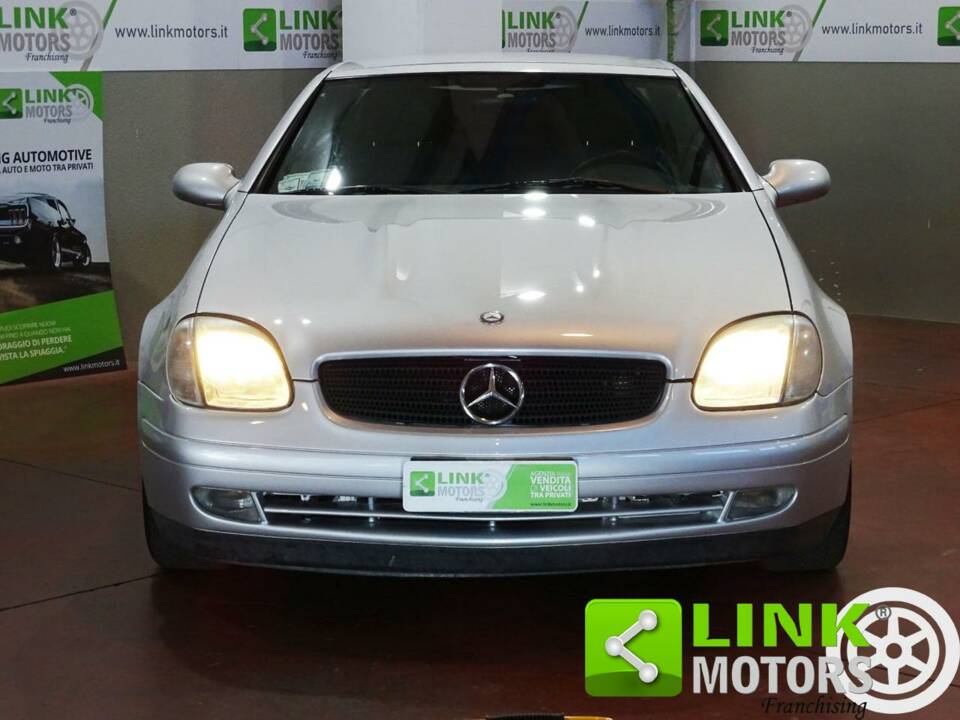 Image 6/10 of Mercedes-Benz SLK 200 Kompressor (2000)