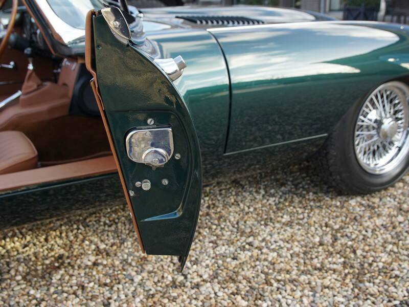 Image 9/50 de Jaguar Type E 4.2 (1967)